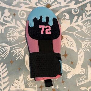 Baseball Sliding Mitt Drip